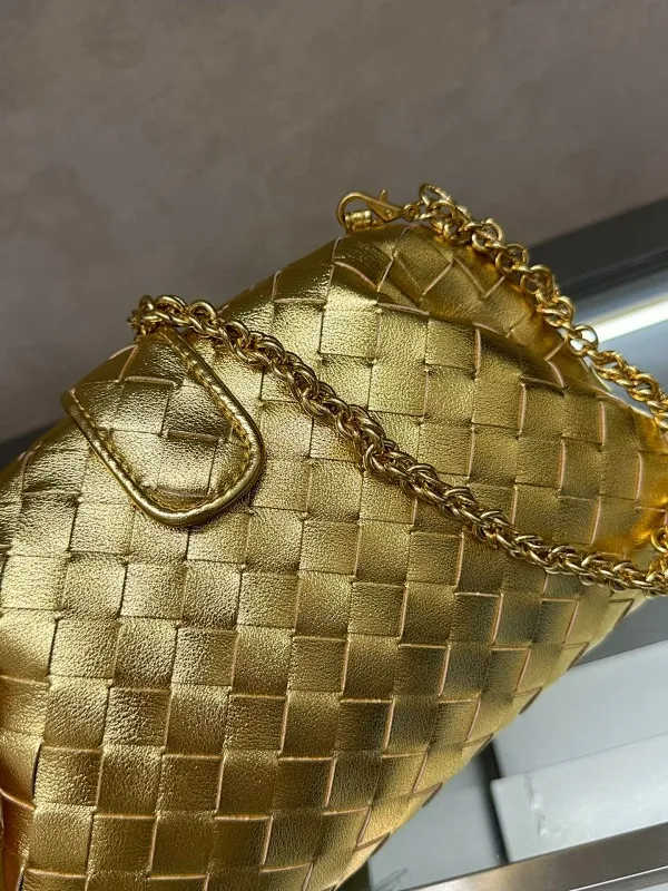 All Categories Official Website "Brand Women's Bags" Women's Bags 💙 BV 2025 Official Website New BV Crossbody Bag